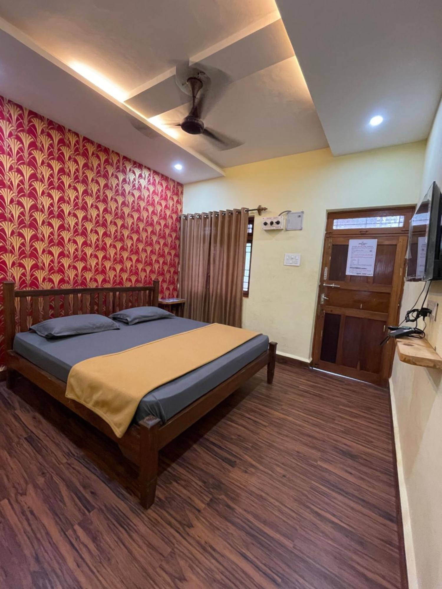 Dhruv Guest House Calangute Bagian luar foto